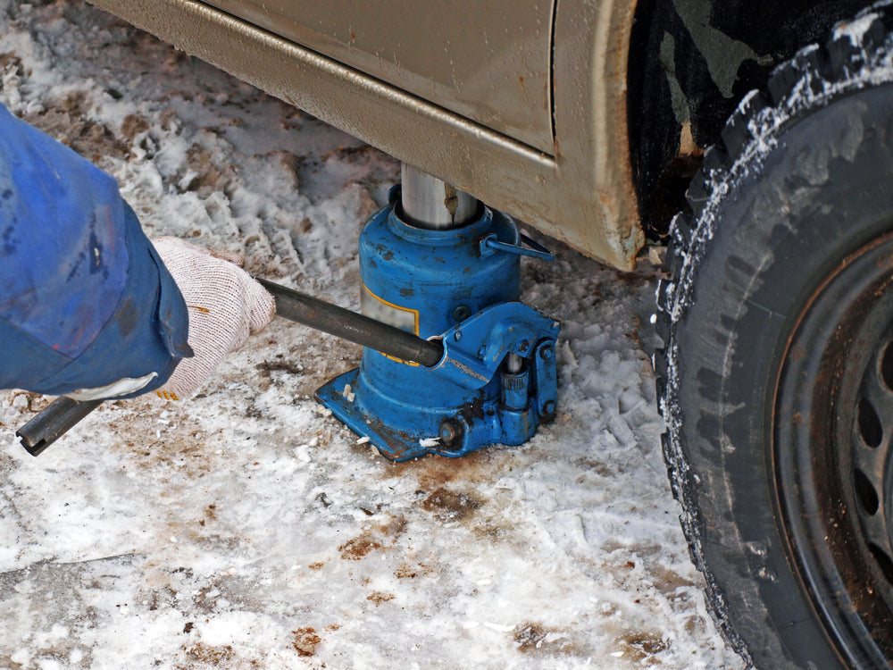 Raising the Bar: A Comprehensive Guide to Hydraulic Jacks