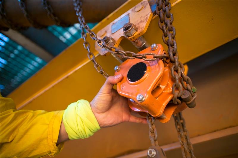 How to Properly Inspect Your Lifting Equipment for Safety